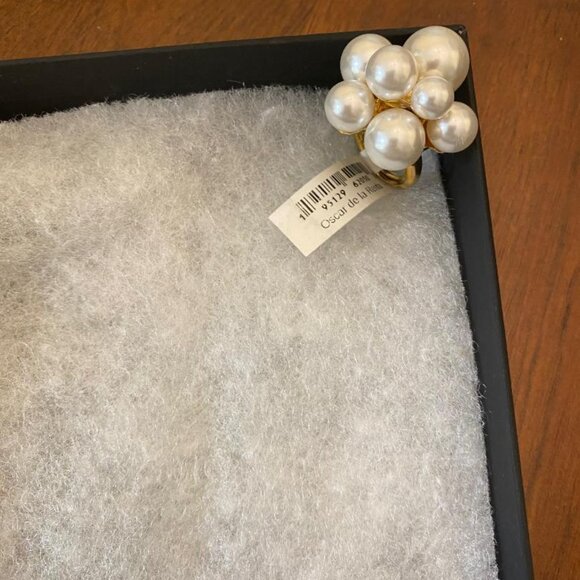 Oscar de la Renta Golden Pearly Popcorn Ring - Picture 5 of 6